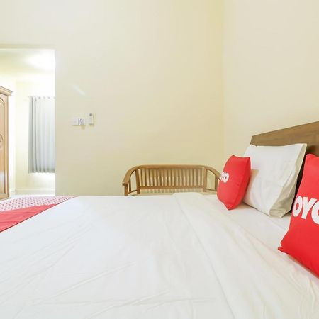 Oyo 1684 Marina Suite Apartment Bali Санур Екстер'єр фото