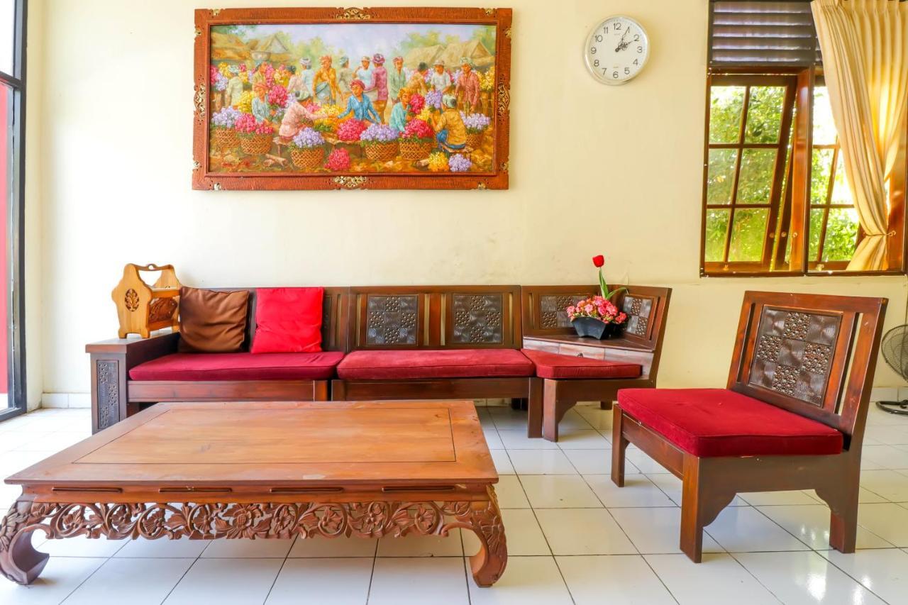 Oyo 1684 Marina Suite Apartment Bali Санур Екстер'єр фото