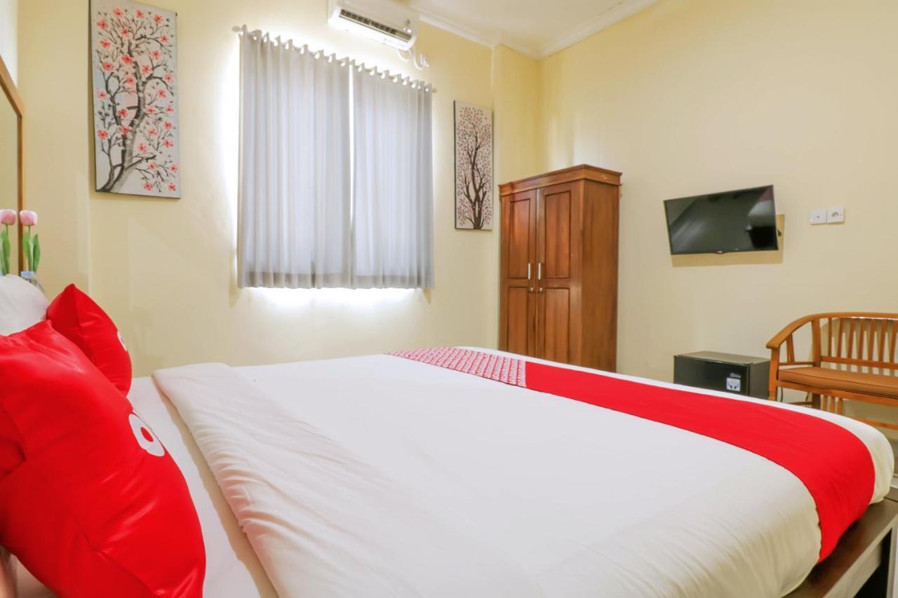 Oyo 1684 Marina Suite Apartment Bali Санур Екстер'єр фото
