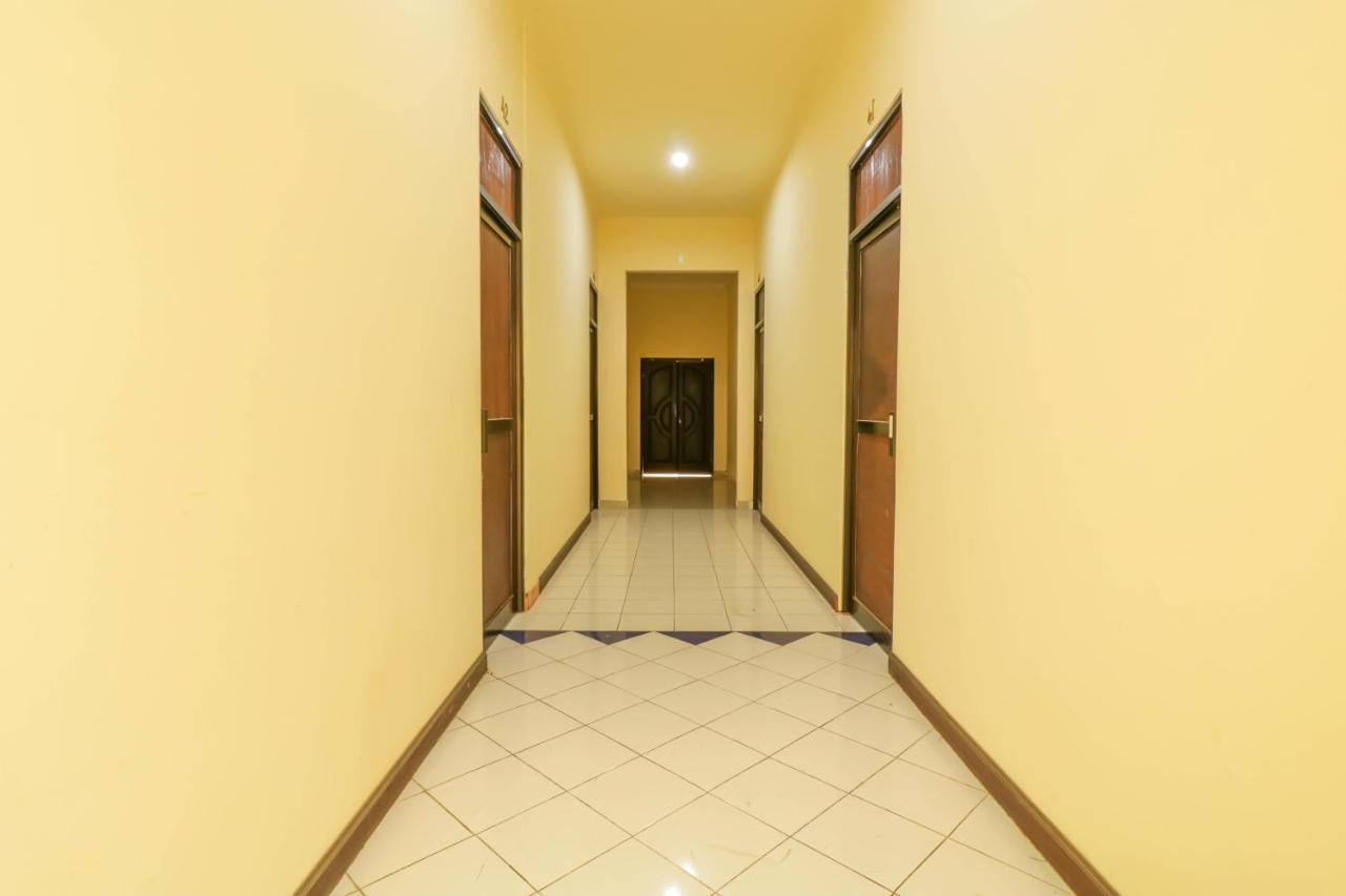 Oyo 1684 Marina Suite Apartment Bali Санур Екстер'єр фото